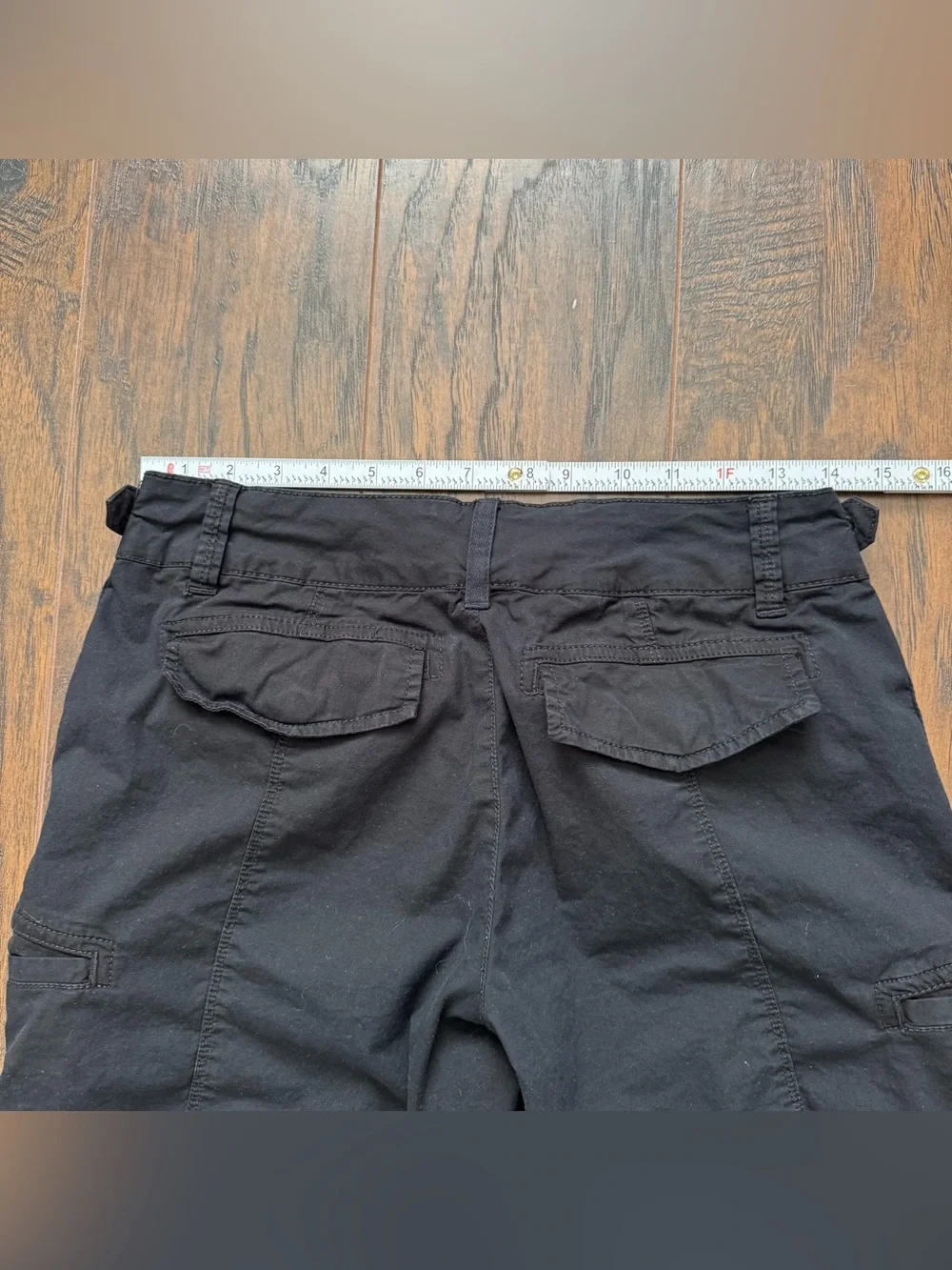 Sanctuary Size 26 Black Roll Tab Cargo Shorts